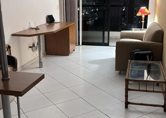 Flalt Aconchegante Com Varanda Espacosa No Centro De Campos Goytacazes